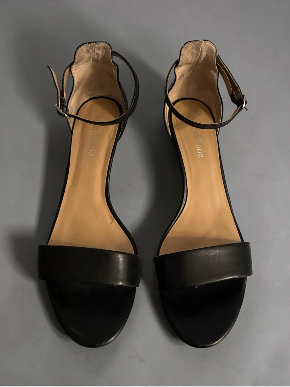 Kelly & Katie Nadia Black Leather Heeled Sandals Size 8.5M